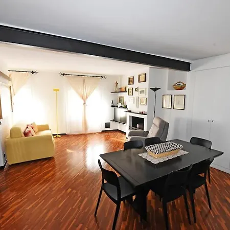 Joyful Apartment In A Building From The 1700S Bergamo Exterior foto